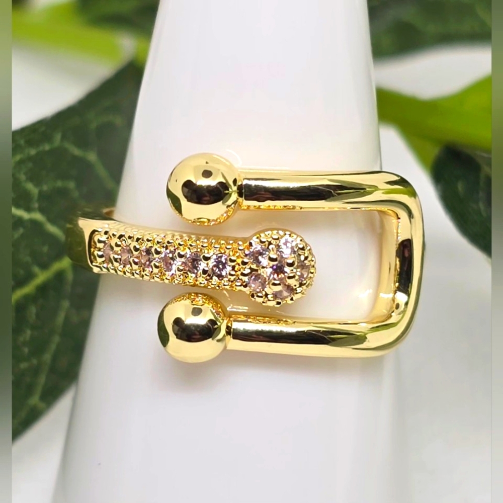 Gold Tone Link CZ Inlay Ring